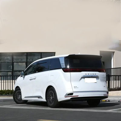 BYD Denza D9 EV Çinli Elektrikli MPV 600km 7 kişilik Dört Tekerlekli Sürücü