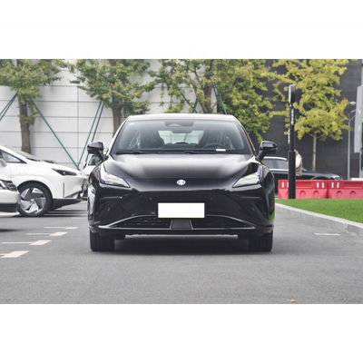 Hycan A06 Çin Elektrikli Taksi 550-630KM aralığı ile orta boy elektrikli araba