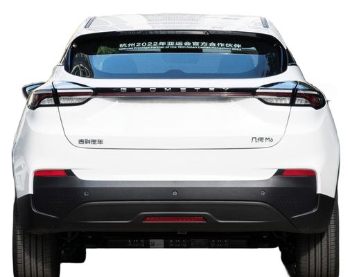 Geely Geometry M6 Elektrikli Kompakt SUV Şehir taşımacılığı için 580KM aralığı