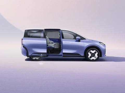ARCFOX Koala Çinli Elektrikli Sedan Küçük MPV L2 Yardımlı Sürüş