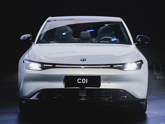 Leapmotor C01 Çince Elektrikli Sedan 525KM-717KM Çerçevesiz Kapılarla