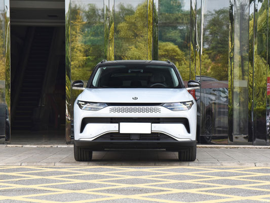 LEAPMOTOR C11 PHEV Orta boy SUV Kapsamlı sürüş mesafesi 1024KM