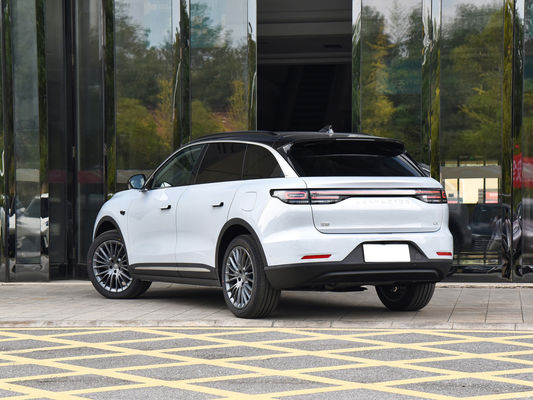 LEAPMOTOR C11 PHEV Orta boy SUV Kapsamlı sürüş mesafesi 1024KM