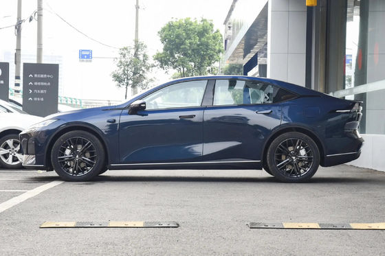 Changan Deepal SL03 Plugin Hibrit Sedanlar Kapsamlı Sürüş kilometresini 1100KM-1120KM