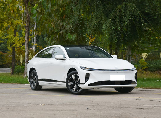 Chang'an A07 Sedan EV ve Reev İki Kombinasyon Pil Süresi 515km (EV) ve 1200km (1.5T Motor Reev)