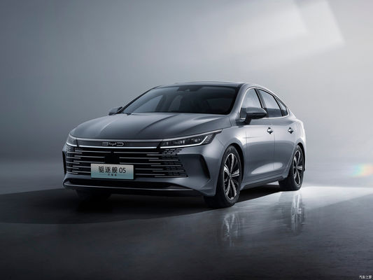 BYD'nin D-mi hibrit ve EV sürümleri için 2024 Destroyer 05 Honor Edition