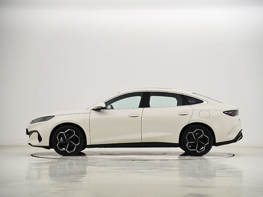2024 BYD Seal06 Dm-i CLTC (L/100km) 1.36L PHEV Gücü Kapsamlı Aralık 2100KM Hibrit Sedan!