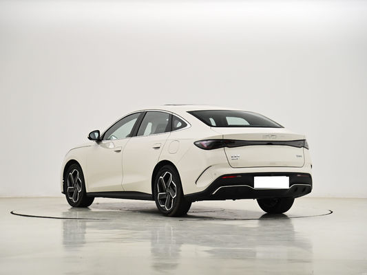 2024 BYD Seal06 Dm-i CLTC (L/100km) 1.36L PHEV Gücü Kapsamlı Aralık 2100KM Hibrit Sedan!