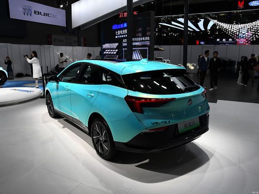 Buick Velite 6, saf elektrikli sedan, 430KM-450KM aralığı. Çin ortak girişim yapımı düşük fiyatlı elektrikli araba.