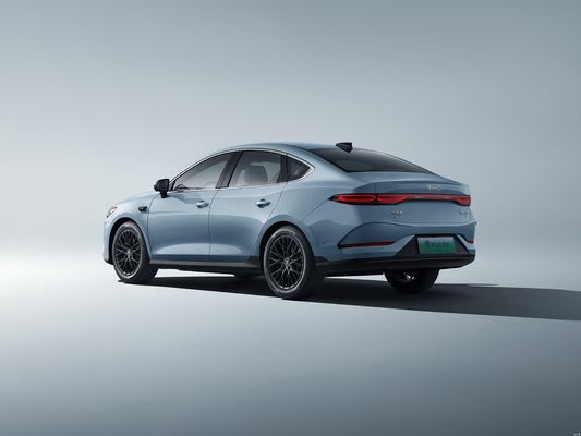 İkinci nesil BYD Qin Plus 2025 DM-i Akıllı Sürüş Sürümü, yükseltilmiş özelliklerle, aynı fiyatı hesaplıyor. En iyi maliyet-performans oranına sahip Akıllı Sürüş Modeli