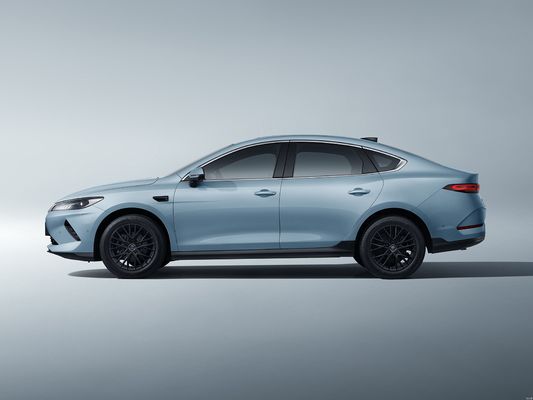 İkinci nesil BYD Qin Plus 2025 DM-i Akıllı Sürüş Sürümü, yükseltilmiş özelliklerle, aynı fiyatı hesaplıyor. En iyi maliyet-performans oranına sahip Akıllı Sürüş Modeli