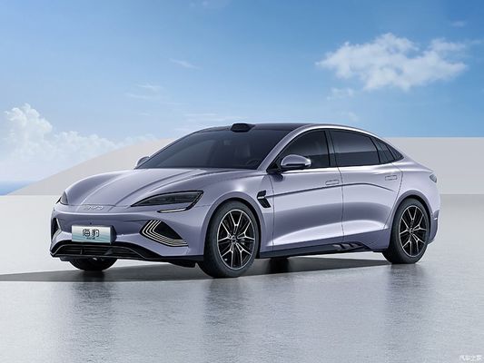 BYD 2025 Seal, 650 km'ye kadar menzile sahip saf bir elektrikli sedan, yeni akıllı sürüş sistemi ve paraya karşı en iyi orta boy elektrikli sedan.
