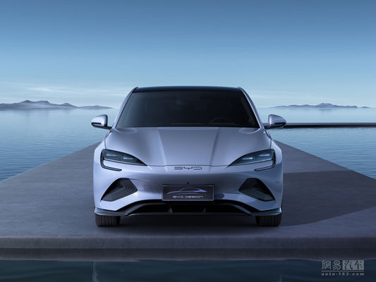 BYD 2025 Seal, 650 km'ye kadar menzile sahip saf bir elektrikli sedan, yeni akıllı sürüş sistemi ve paraya karşı en iyi orta boy elektrikli sedan.