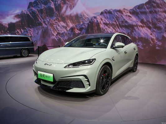25 BYD Seal06GT, 505KM-605KM menzile sahip, dört tekerlekli ve iki tekerlekli iki sistemli.