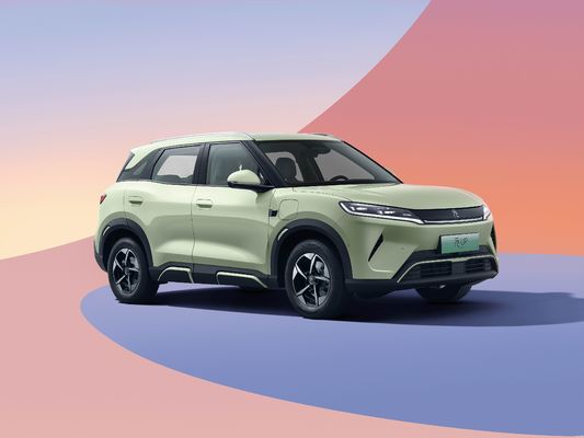 2025 BYD Yuan UP. yeni akıllı sürüş özelliklerine sahip. 301KM-401KM saf elektrikli menzil. paranın en iyi değeri.