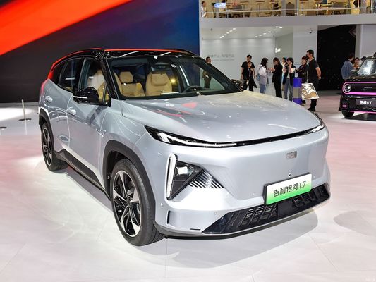 Geely Galaxy L7, 1.5L ve 1.5T motorları ile birlikte 1.370km ve 115km'lik tamamen elektrikli bir menzile sahip. maliyetli bir plug-in hibrit SUV.