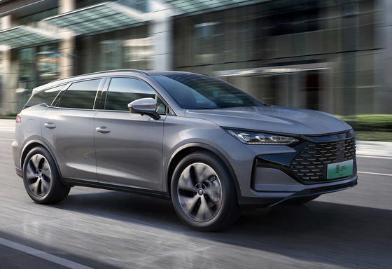 Çinli Elektrikli SUV BYD TANG DMI 5.5 L/100km Elektrik yakıt tüketimi ve 150km